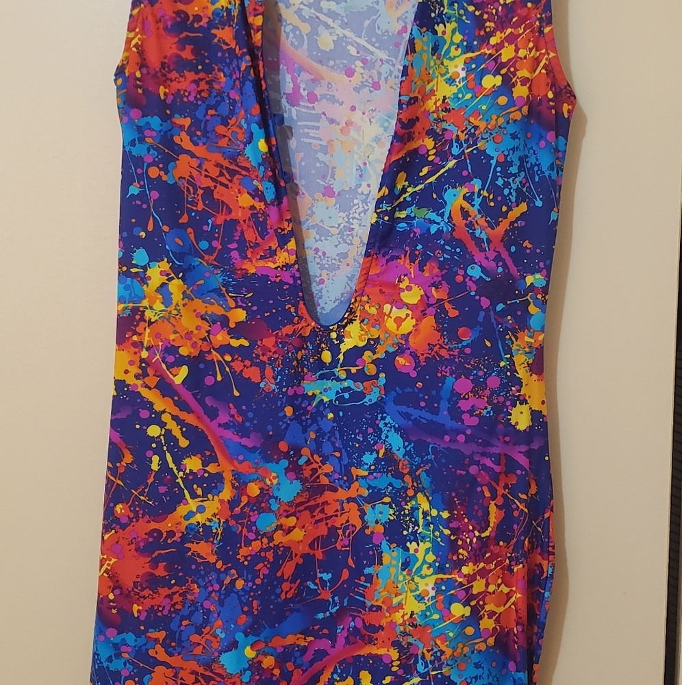 Dress to knees. Splattered paint look